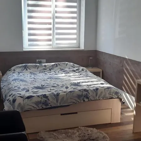 Cozy In The Center Of - Living Room, Bedroom And Bathroom *